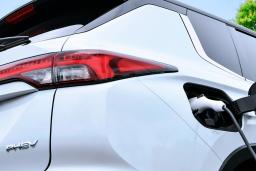 2022 Mitsubishi Outlander PHEV rear in White